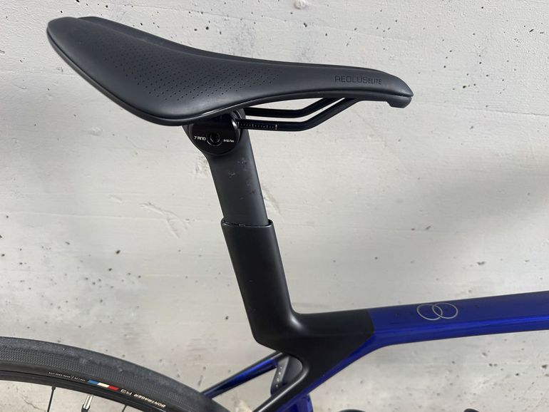 Used Trek Madone SL 5 Gen 8 2025 2025 Road & Gravel, Blue — image 9 of 9