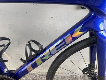 Used Trek Madone SL 5 Gen 8 2025 2025 Road & Gravel, Blue — image 8 of 9