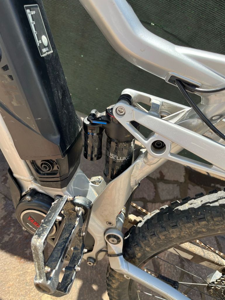 Used Haibike XDURO NDURO 2.0 2020 2020 Mountainbike, Light Gray, 27.5 — image 2 of 11
