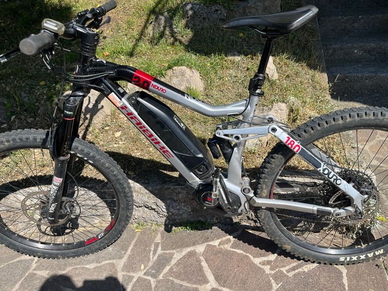 Used Haibike XDURO NDURO 2.0 2020 2020 Mountainbike, Light Gray, 27.5 — image 1 of 11