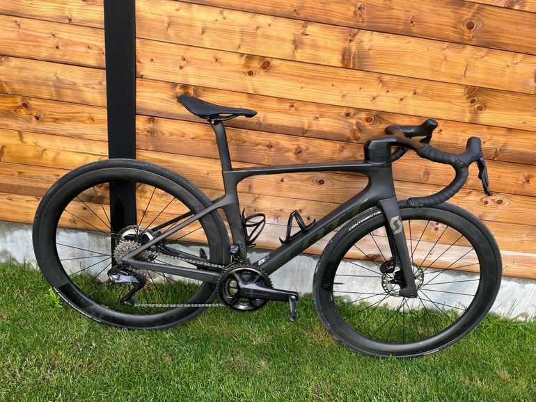 Used Scott Foil RC 10 2022 2022 Road & Gravel, Black — image 1 of 7