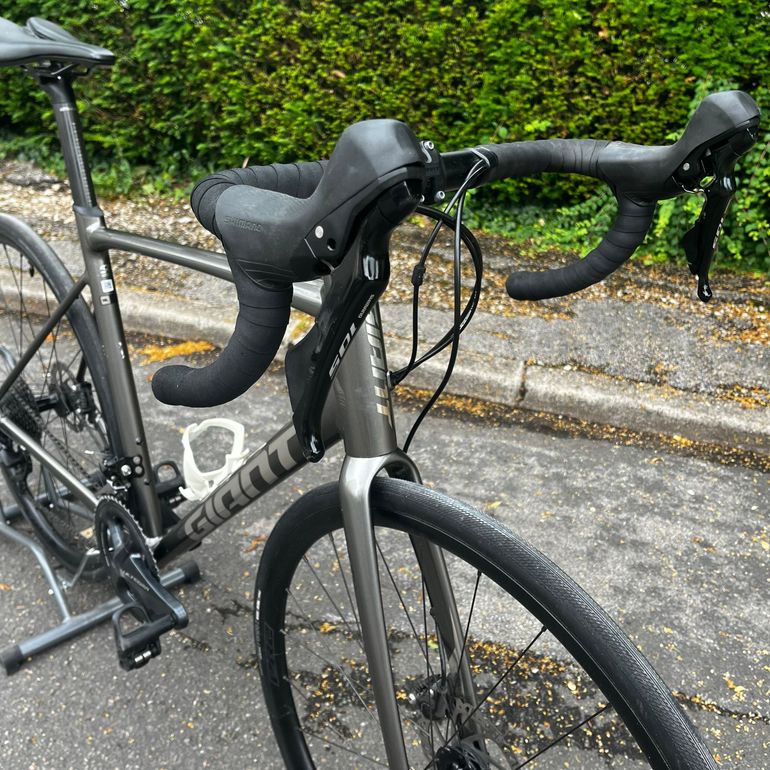 Used Giant Contend SL 1 Disc 2021 2021 Road & Gravel, Light Gray — image 4 of 9