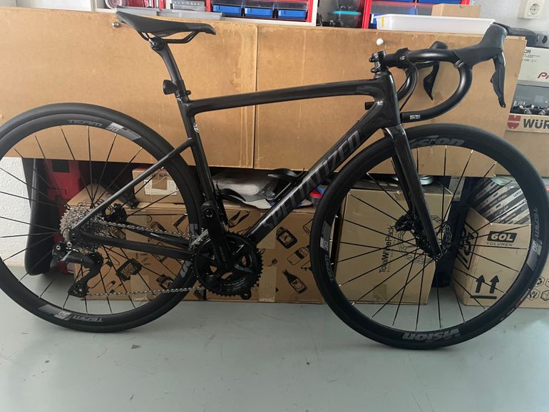 Used Specialized Tarmac SL6 Sport 2021 2021 Road & Gravel, Black — image 2 of 3