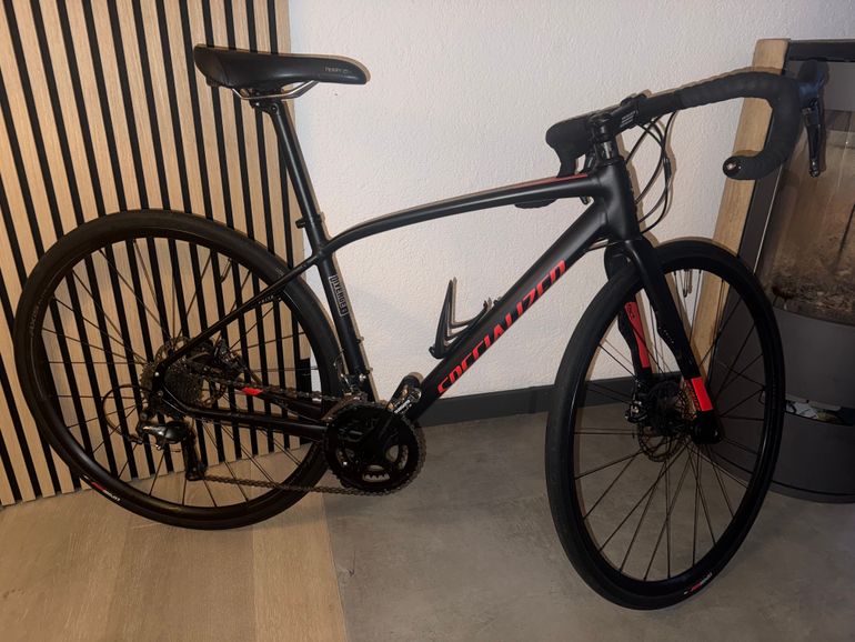Used Specialized Diverge E5 2017 2017 Road & Gravel, Black — image 5 of 8