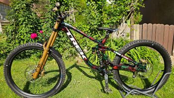 Used Trek Session 9 X01 2024 2024 Mountainbike, Red — image 2 of 5