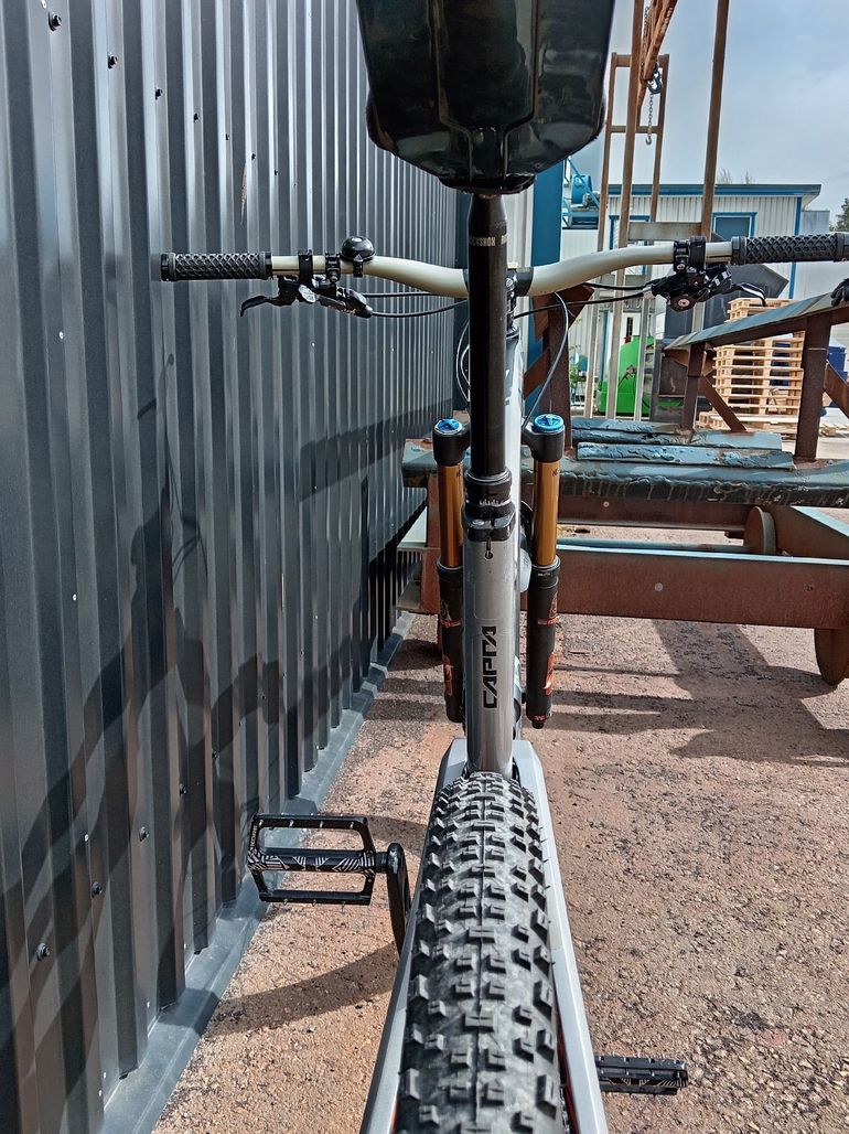 Used YT Industries CF SRAM X01 2018 Mountainbike, Light Gray — image 22 of 25