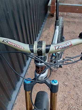 Used YT Industries CF SRAM X01 2018 Mountainbike, Light Gray — image 13 of 25