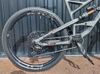 Used YT Industries CF SRAM X01 2018 Mountainbike, Light Gray — image 3 of 25