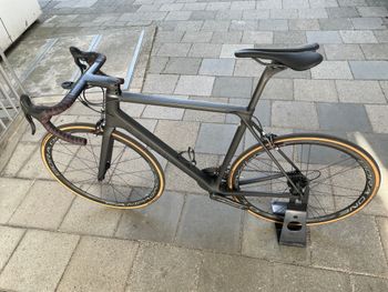 Used Canyon Ultimate CF SLX 9.0 LTD 2018 Campa Super Record Bora One 2018 Road & Gravel, Black — image 3 of 17