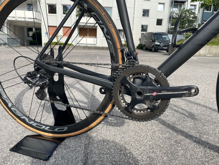 Used Canyon Ultimate CF SLX 9.0 LTD 2018 Campa Super Record Bora One 2018 Road & Gravel, Black — image 5 of 17