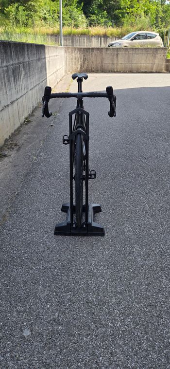 Used Trek Emonda SRAM Force eTap AXS 2022 Road & Gravel, Black — image 4 of 27