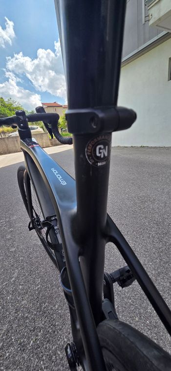 Used Trek Emonda SRAM Force eTap AXS 2022 Road & Gravel, Black — image 11 of 27