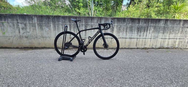 Used Trek Emonda SRAM Force eTap AXS 2022 Road & Gravel, Black — image 1 of 27