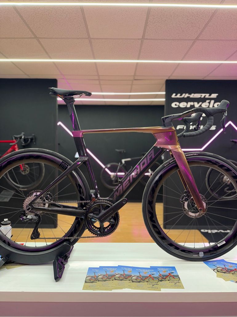 Used Merida REACTO 8000 2027 2027 Road & Gravel, Purple — image 1 of 7