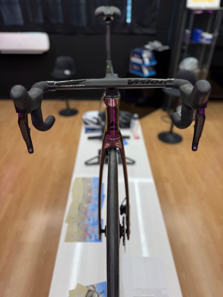 Used Merida REACTO 8000 2027 2027 Road & Gravel, Purple — image 5 of 7