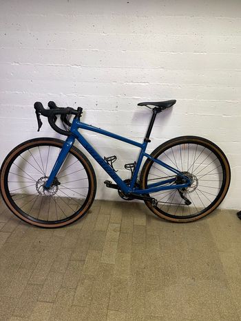 Used Specialized Diverge Elite E5 2024 2024 Road & Gravel, Blue — image 2 of 5