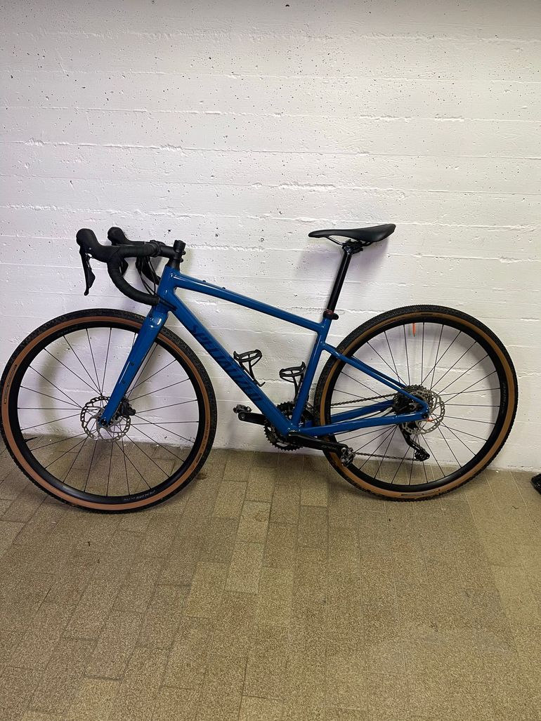 Used Specialized Diverge Elite E5 2024 2024 Road & Gravel, Blue — image 2 of 5