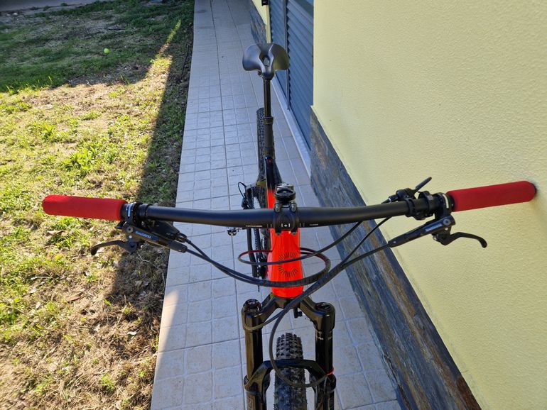 Used Cannondale Scalpel HT 2024 Mountainbike, Red — image 4 of 6