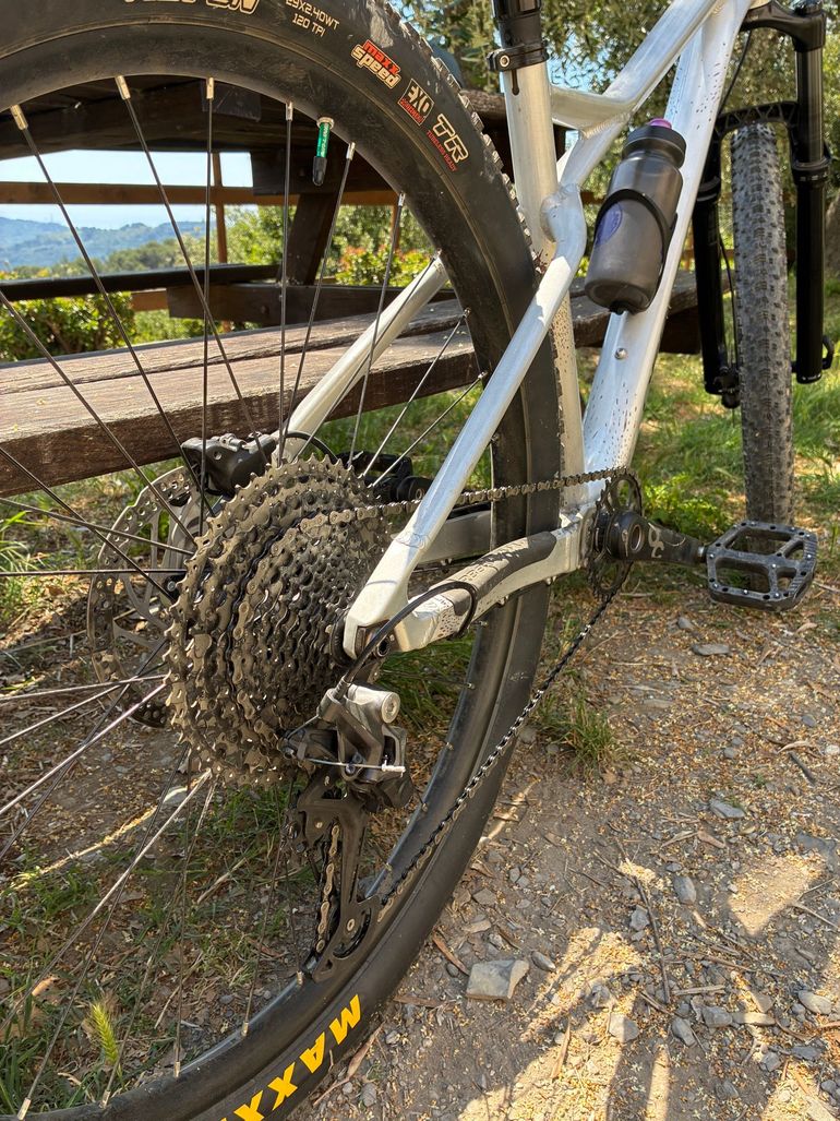 Used Orbea LAUFEY H30 2023 2023 Mountainbike, Light Gray, 29 — image 3 of 7