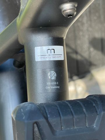 Used Trek Allant+ 9s 2022 Urban, Light Gray — image 15 of 16