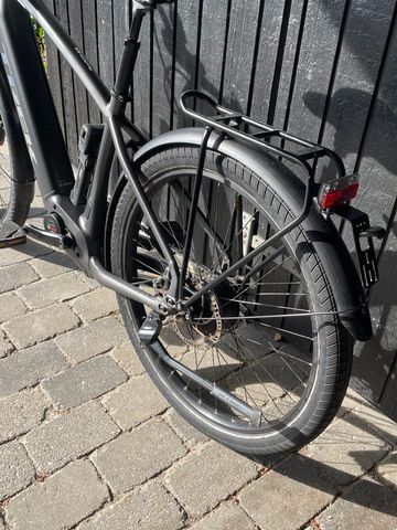 Used Trek Allant+ 9s 2022 Urban, Light Gray — image 7 of 16