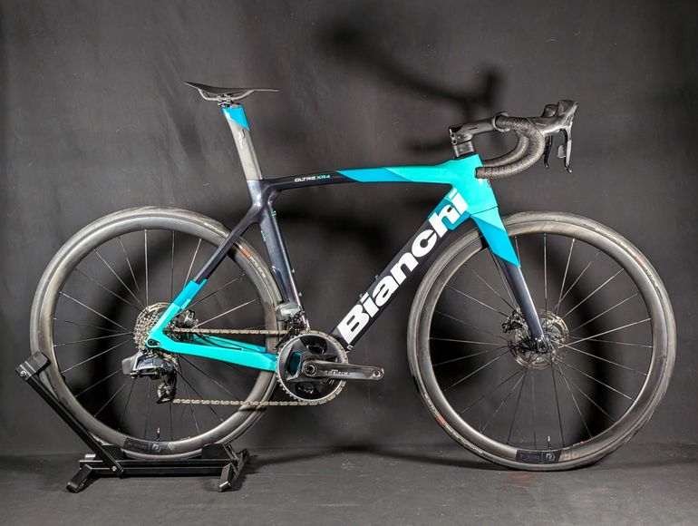Used Bianchi Oltre XR4 Force AXS 2024 2024 Road & Gravel, Blue — image 1 of 20