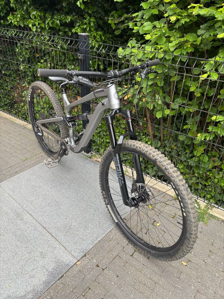 Used Cannondale Habit 3 2024 2024 Mountainbike, Light Gray, 27.5 — image 1 of 5