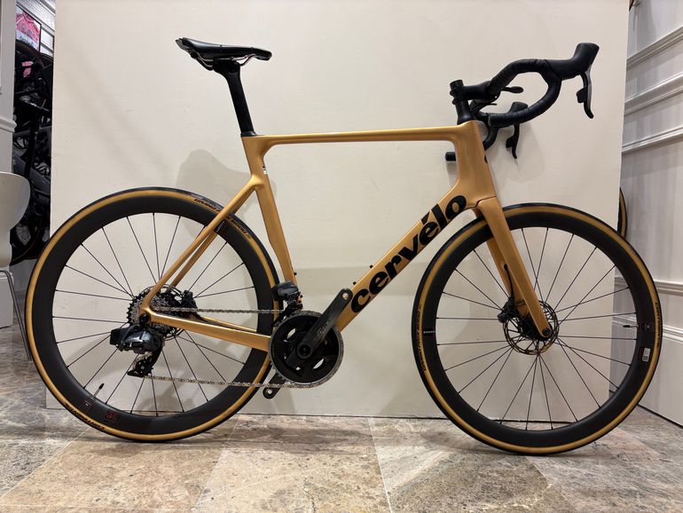 Used Cervélo CERVELO SOLOIST SRAM FORCE AXS GOLD BLACK · SIZE 61 2025 Road & Gravel, Orange — image 1 of 5