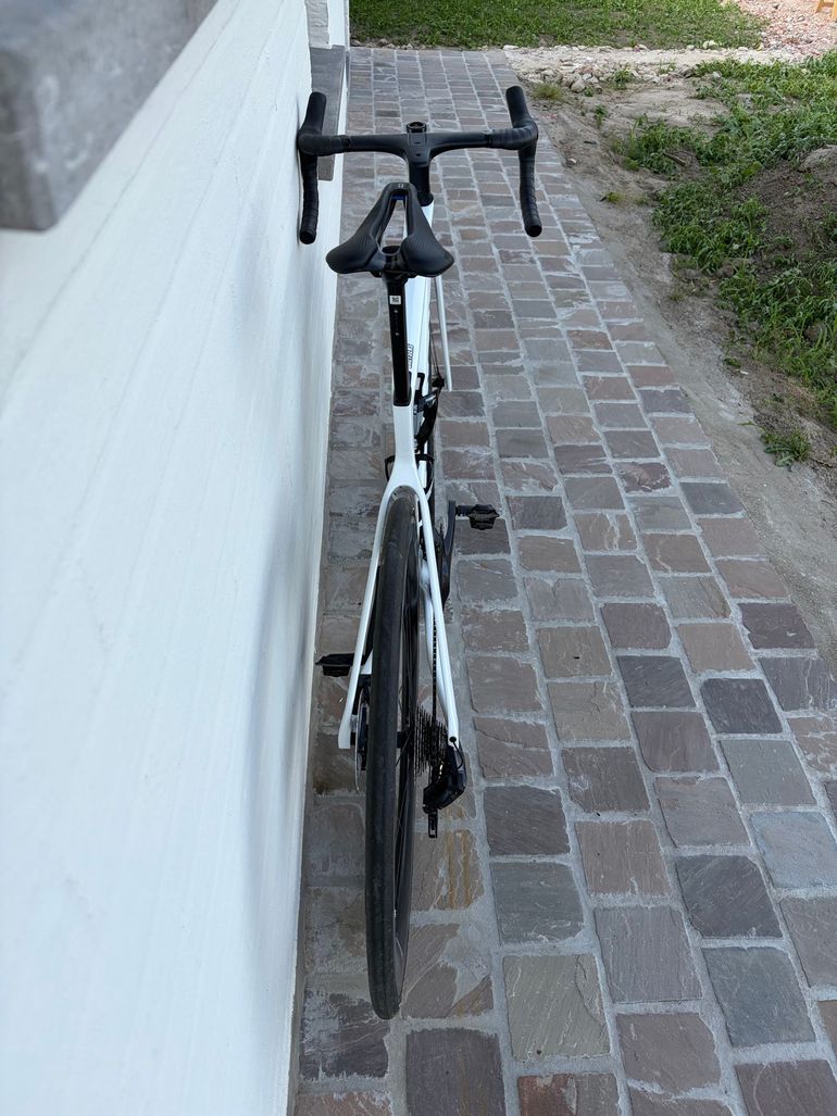 Used Canyon Aeroad CF SLX 8 Di2 2026 2026 Road & Gravel, White — image 6 of 8