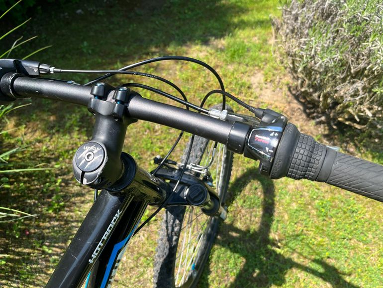 Used Specialized Hotrock Shimano Tourney 2013 Youth, Black — image 2 of 9