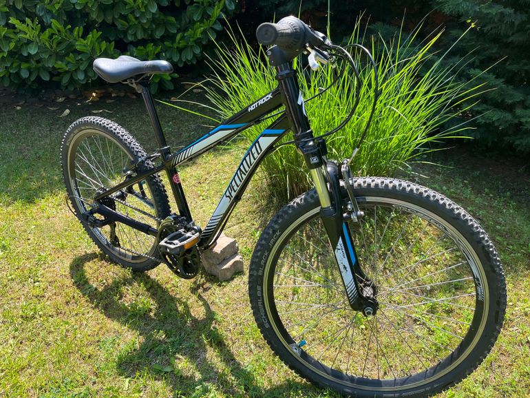 Used Specialized Hotrock Shimano Tourney 2013 Youth, Black — image 7 of 9