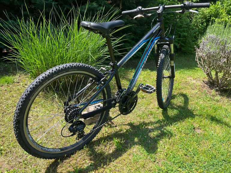 Used Specialized Hotrock Shimano Tourney 2013 Youth, Black — image 8 of 9