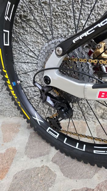Used Fantic XEF Shimano Deore XT 2024 Mountainbike, White — image 6 of 6