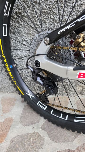 Gebrauchtes Fantic XEF Shimano Deore XT 2024 Mountainbike, Weiß — Bild 6 von 6