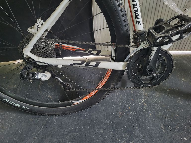 Used Cannondale Flash SRAM X9 2012 Mountainbike, White — image 3 of 4