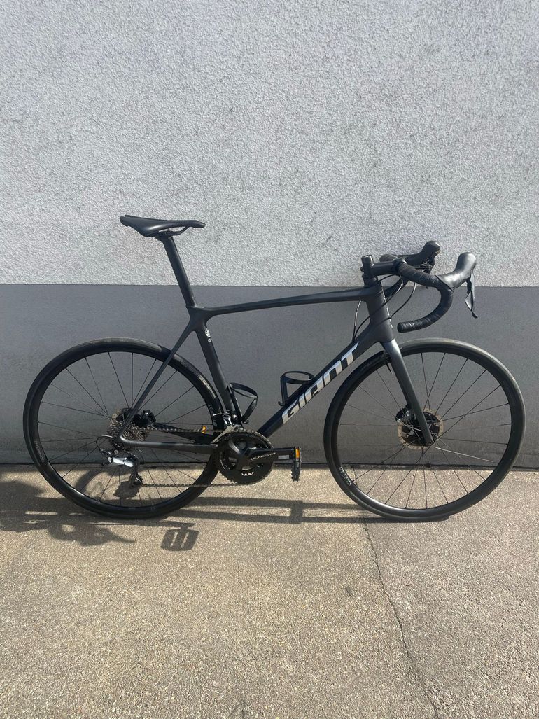 Used Giant TCR Advanced 1 Disc 2021 2021 Road & Gravel, Black — image 1 of 13