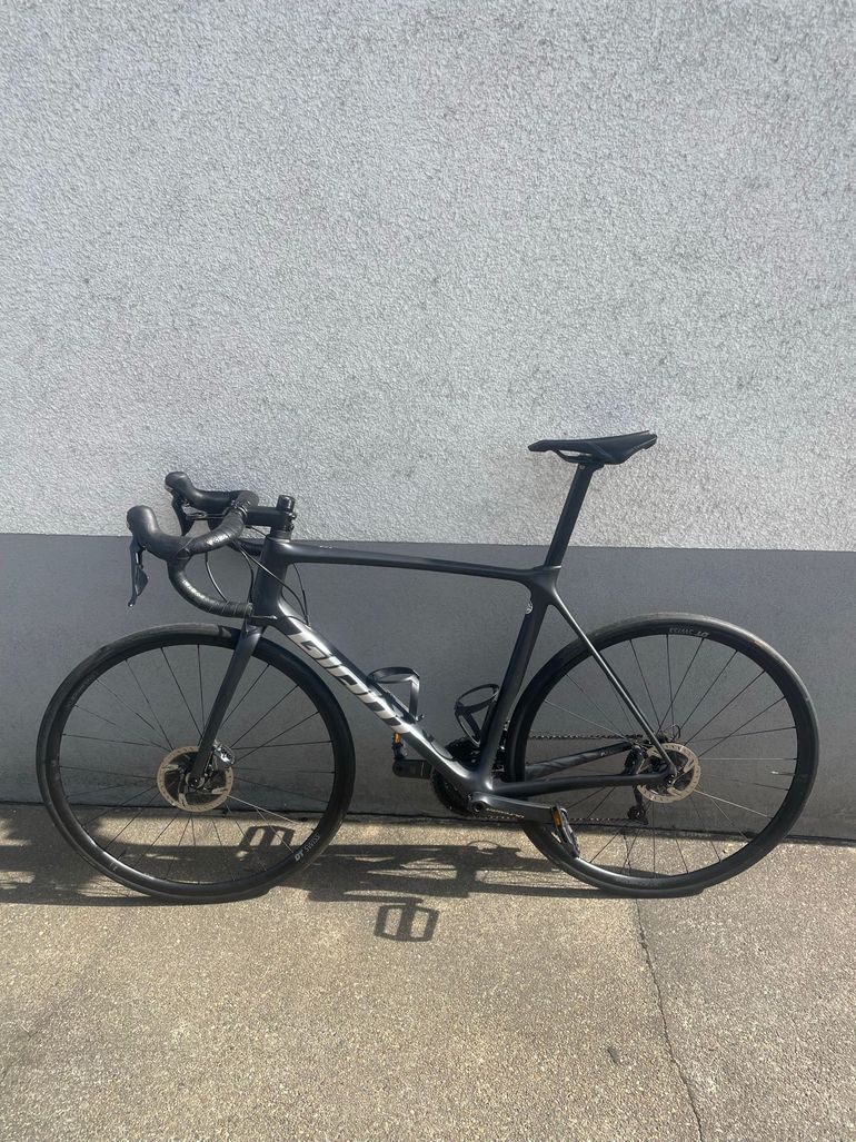 Used Giant TCR Advanced 1 Disc 2021 2021 Road & Gravel, Black — image 6 of 13