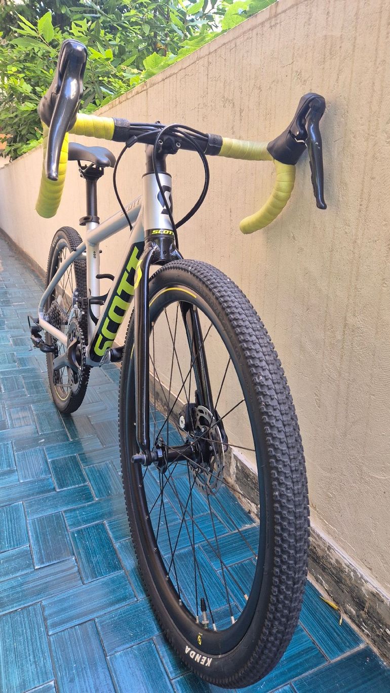 Used Scott Speedster Shimano Sora Youth, Light Gray — image 2 of 6