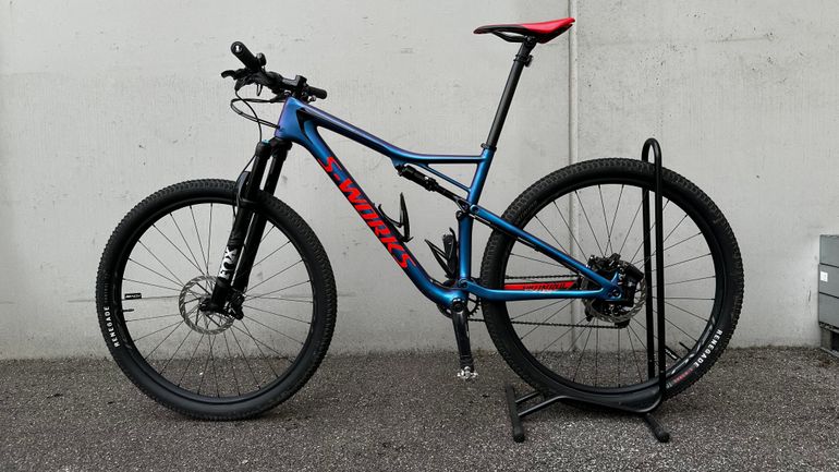 Used Specialized Men's S-Works Epic 2019 2019 Mountainbike, Blue, 29 — image 1 of 9