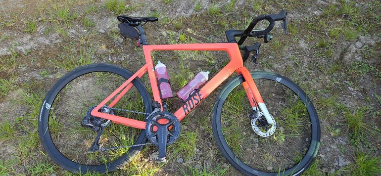 Used Rose XLITE 04 Ultegra Di2 2023 2023 Road & Gravel, Rot — image 1 of 3