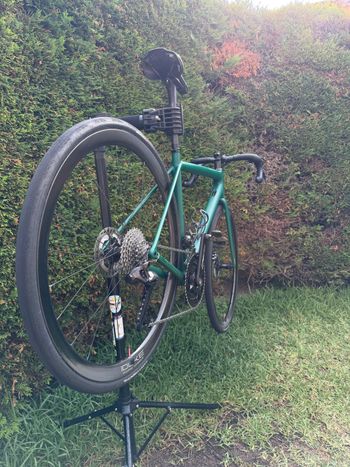 Used Specialized Aethos Expert - Shimano Ultegra Di2 2022 2022 Road & Gravel — image 2 of 16