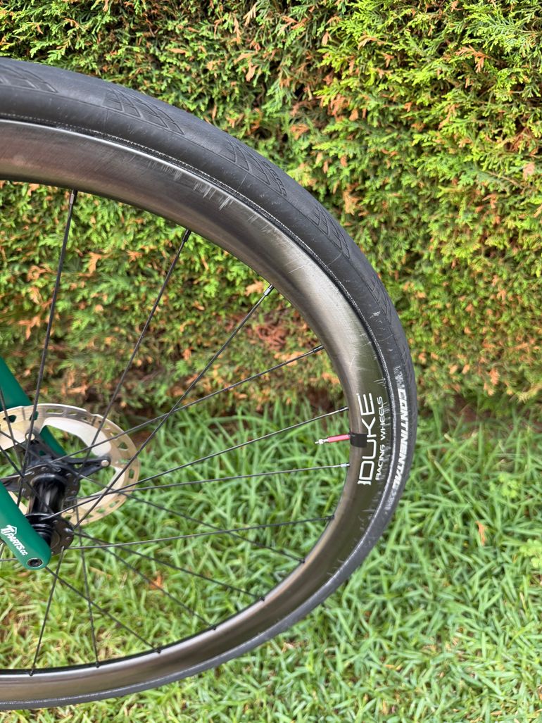 Used Specialized Aethos Expert - Shimano Ultegra Di2 2022 2022 Road & Gravel — image 8 of 16