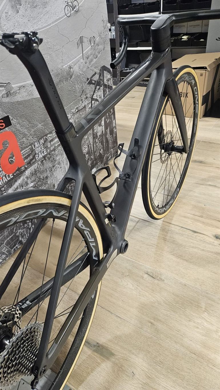 Used Scott SCOTT ADDICT RC HMX SL Frameset 2021 Road & Gravel — image 5 of 6