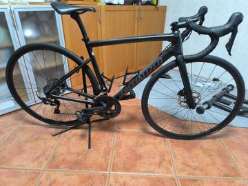 Używany Specialized Tarmac Disc Sport 2020 2020 Road & Gravel