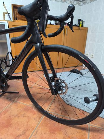Used Specialized Tarmac Disc Sport 2020 2020 Road & Gravel, Schwarz — image 8 of 8