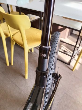 Used Trek Supercaliber 9.8 GX AXS 2023 2023 Mountainbike — image 4 of 11