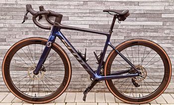 Used Scott Scott Addict 10 2022 Road & Gravel, Blue — image 9 of 9