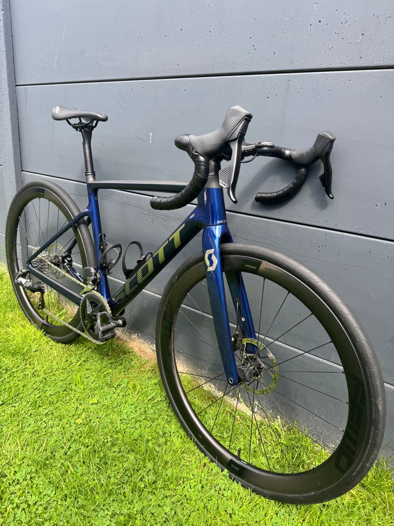 Used Scott Scott Addict 10 2022 Road & Gravel, Blue — image 2 of 9