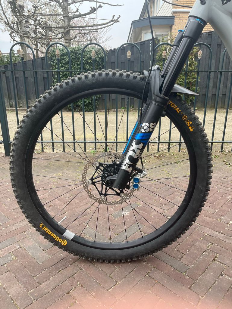 Used YT YT Custom SRAM GX 2024 Mountainbike, Light Gray — image 2 of 14
