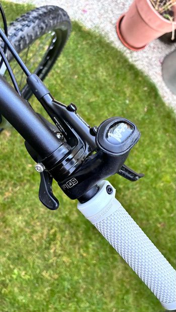 Used Radon JEALOUS AL 8.0 2023 2023 Mountainbike, Light Gray, 29 — image 12 of 19